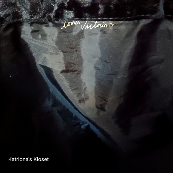 Victoria's Secret Velvet Tote - Picture 5 of 10